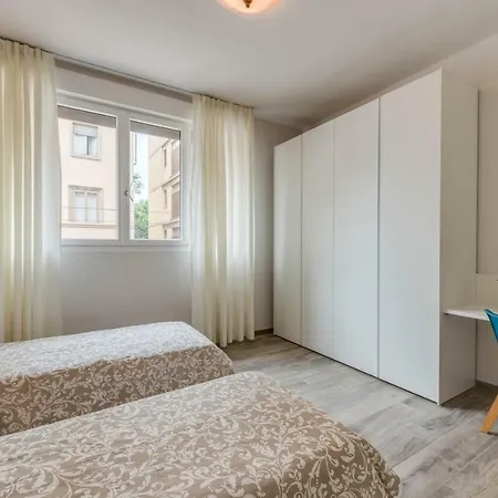 - Rosselli Apartment *