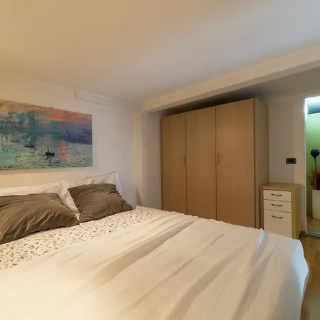 Apartment In Pier Capponi *