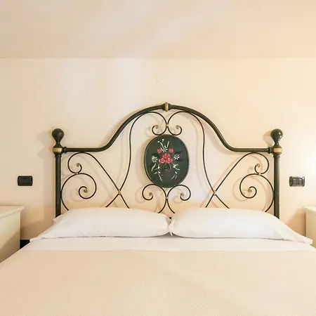 Il Mosaico Apartment Florence