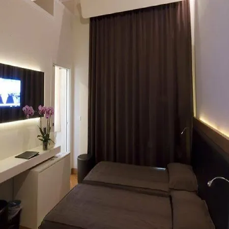 Embassy 4*