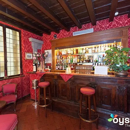 Monna Lisa Hotel
