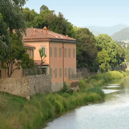 Sull'arno 5*