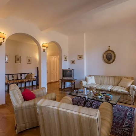 Apartment In The Heart Of Florenz