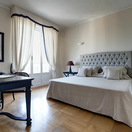 Kometa & Apartment Florence