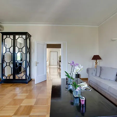 Kometa & Apartment Florence