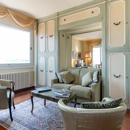 Bb Charme - Ponte Vecchio Apartment *
