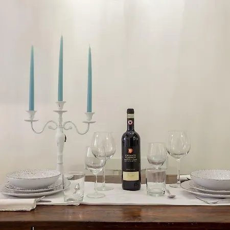 Accademia Gallery Charming Apartment Florenz