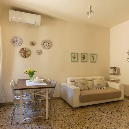 Apartment Casa Laura *