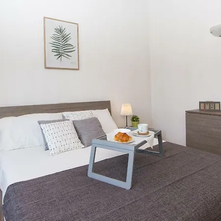 In Rome - Santa Maria Novella Palace Apartment Florence