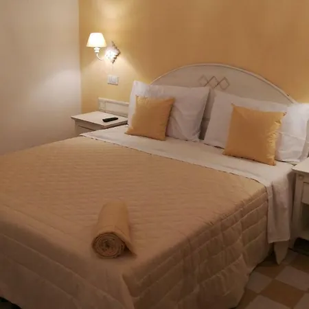Domo Florenzia Bed & Breakfast Florence