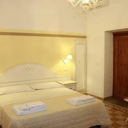 Bed & Breakfast Domo Florenzia 3*