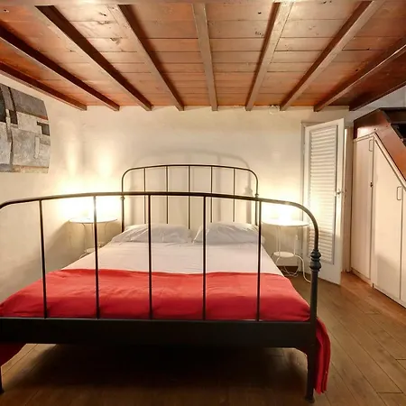 Casa *