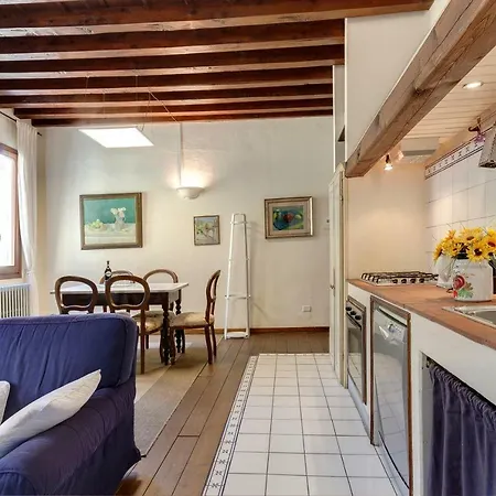 Casa Apartment *