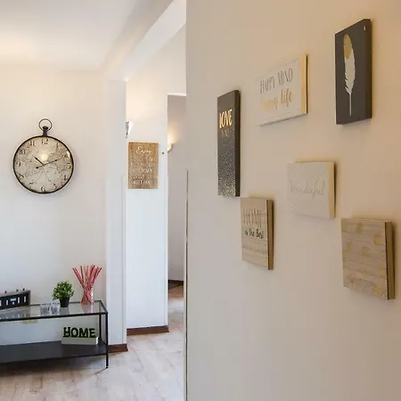 In Rome - Santa Maria Novella Palace Apartment