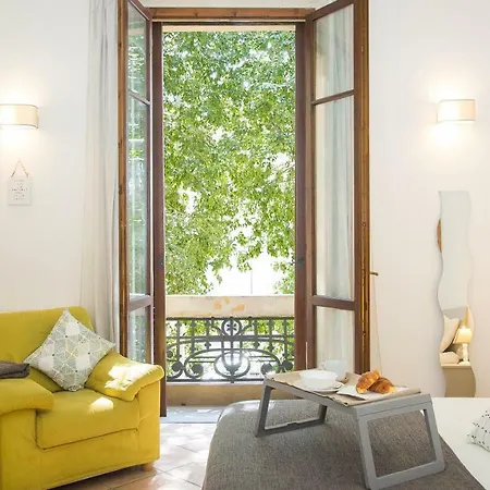 Apartment In Rome - Santa Maria Novella Palace