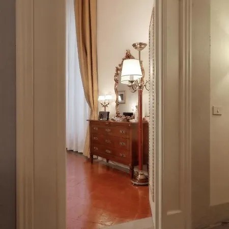 Palazzo Magnani Feroni, - Residenza D'epoca 3* Florence