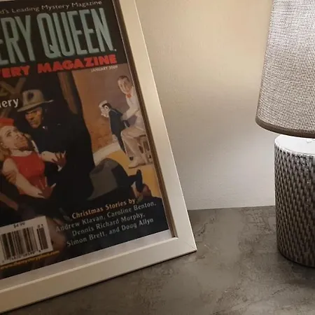 Ellery Queen *