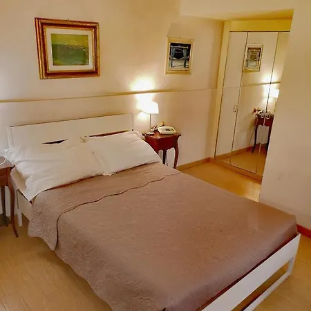Hotel Il Poeta Dante 3*