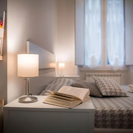 Novella White Apartment *