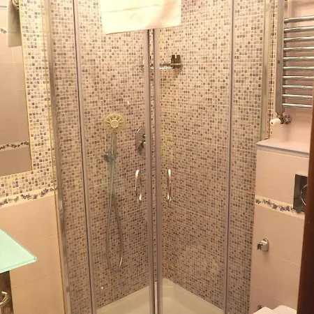 Ester Hotell 3*