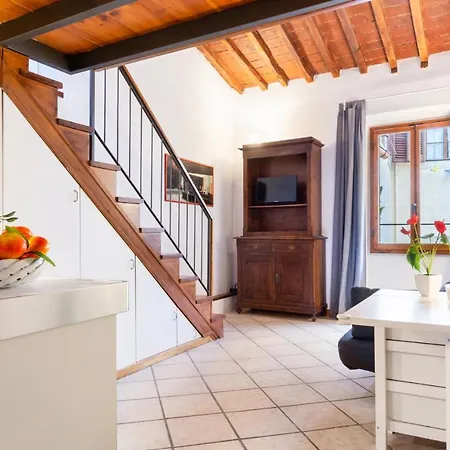 Modern Flat - 3 Mins From Duomo Square * Florenz