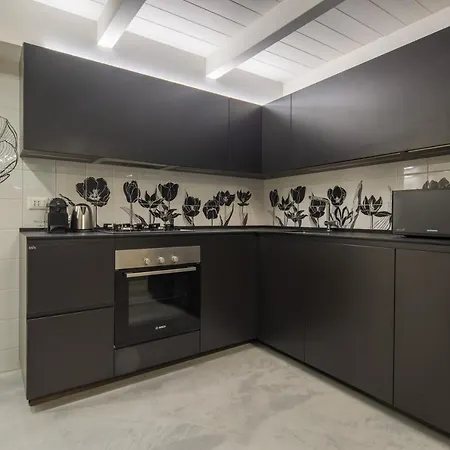 Casa Velluti Deluxe By Mmega Apartment