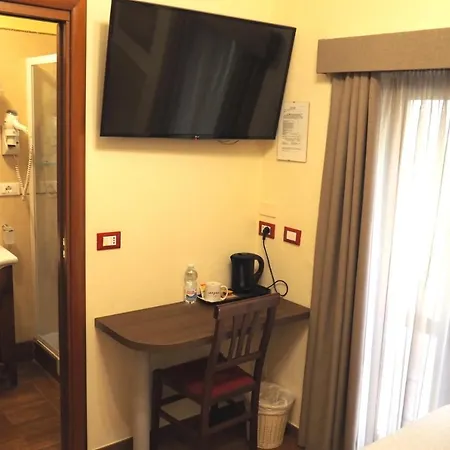 Hotell Ester Florens