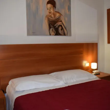 Dalmazia Hotel 2*