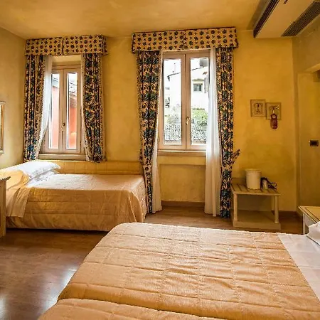 Alba Palace Florencia