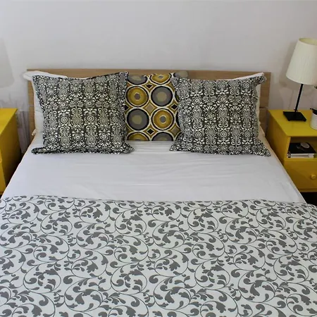 Crystal Ship Apartment *