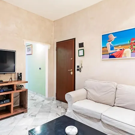 Pergola Theater Apartment Florence