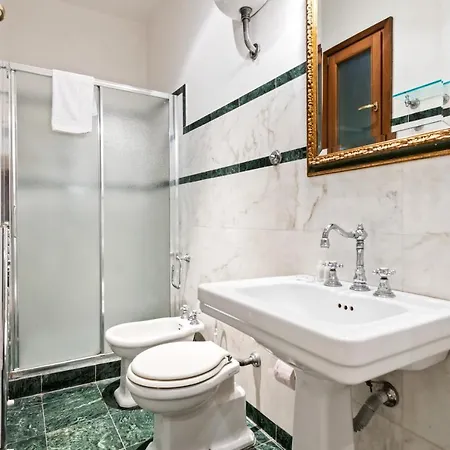 Pergola Theater Apartment Florence