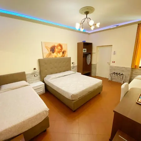 Ester Hotel