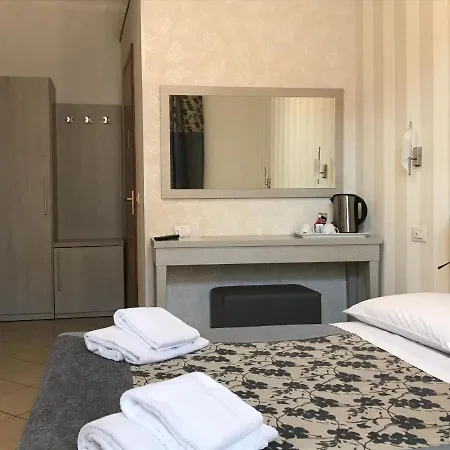 Adelaide House 2* Florencja