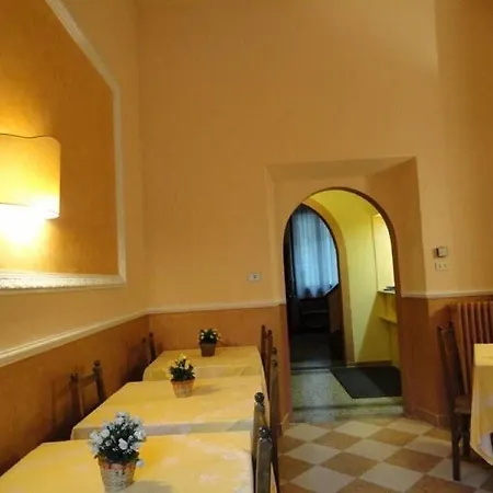 Hotel Delle Camelie 2*
