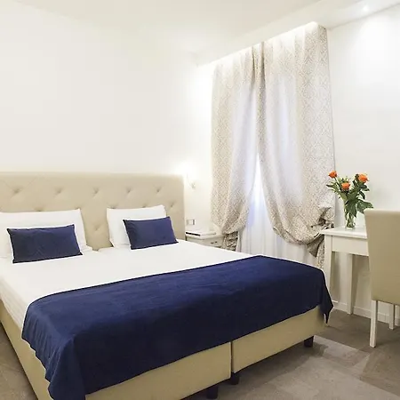 Accademia Hotel