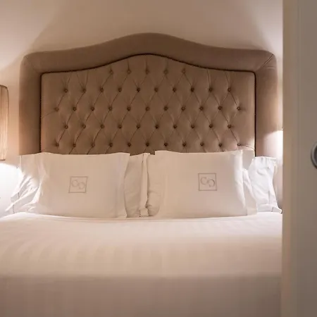 Corte Calzaiuoli Elegant Bed & Breakfast 2*