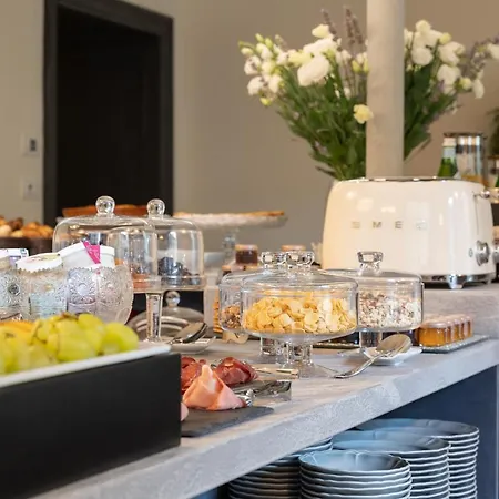 Corte Calzaiuoli Elegant Bed & Breakfast