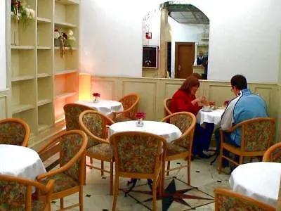 Spagna Отель