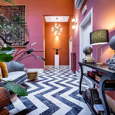 Ungherese Small Luxury 3*