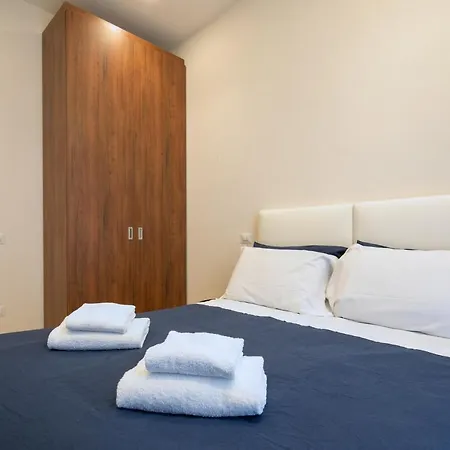 Luxury Blue Duomo By Mmega Apartment