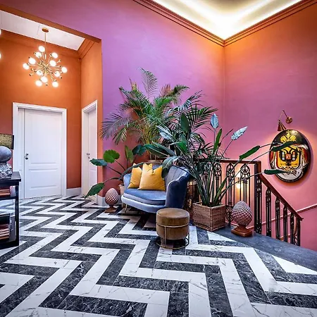 Ungherese Small Luxury 3* Firenze