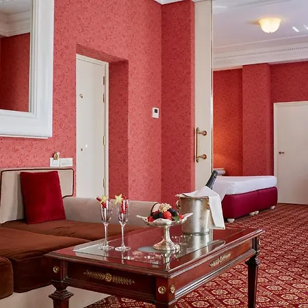 Regency - Small Luxury Of The World Hotel