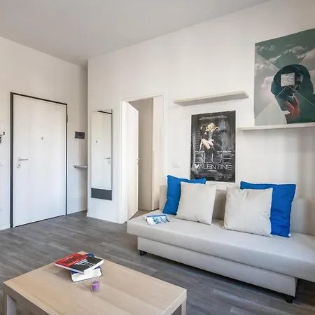 Lulli Bright And Cozy Flat Apartment