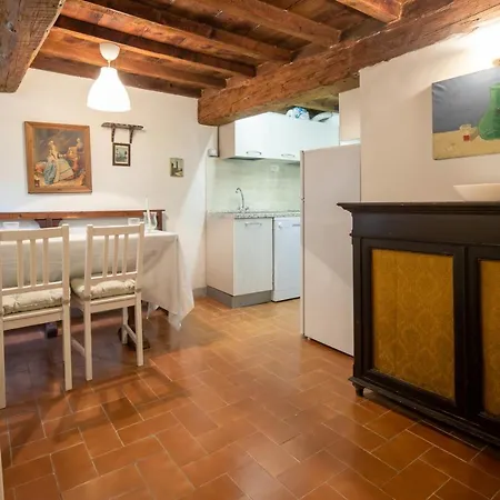 Apartment Santa Croce Classic Florence