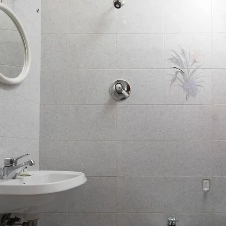 Oltrarno Garden Apartment
