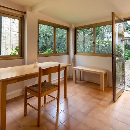 Oltrarno Garden Apartment *