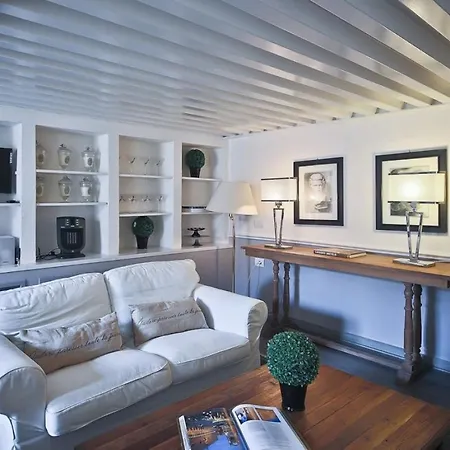 Apartment Maggio White