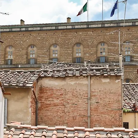 Maggio White * Florence