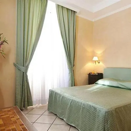 Hotel Montreal